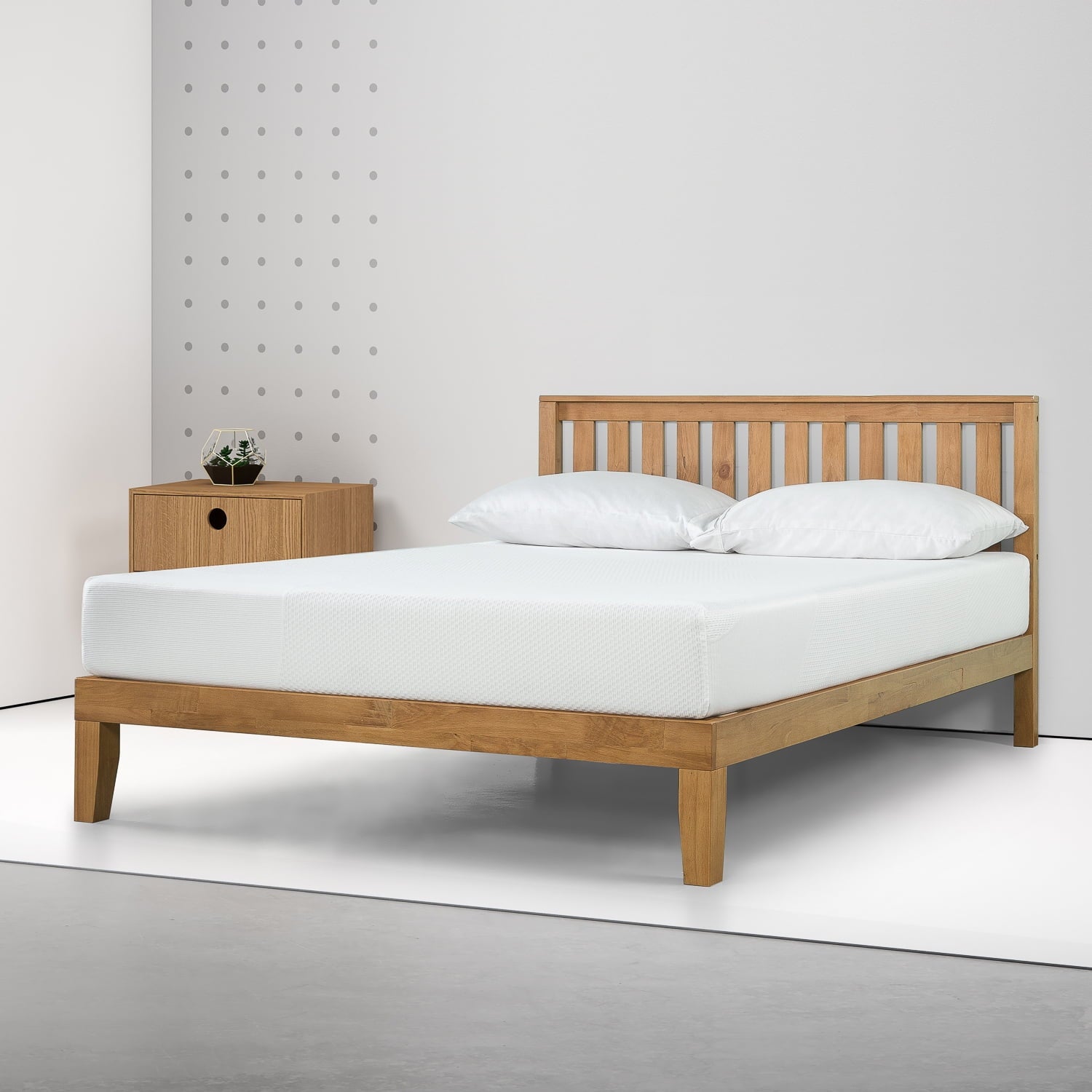 Sensations by Zinus 8 Comfort Memory Foam Mattress. Queen