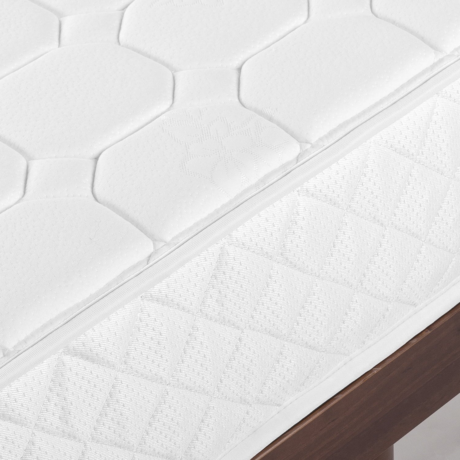 8 Quilted Hybrid of Comfort Foam and Pocket Spring Mattress. King