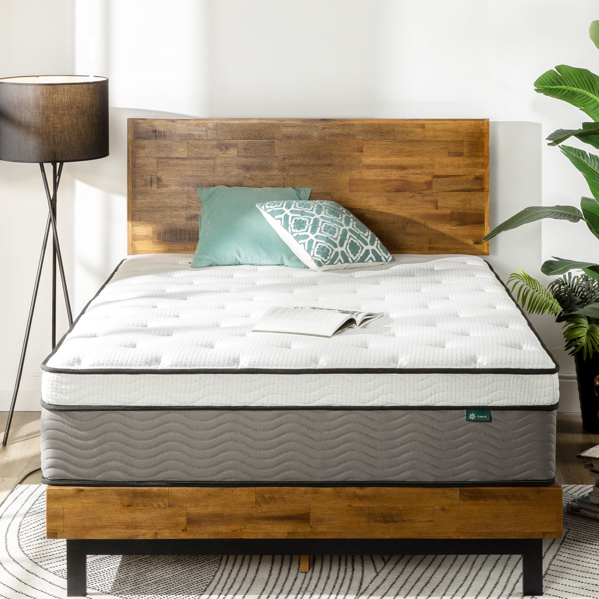 Support Plus 14�� Hybrid of Comfort Foam and Pocket Spring Mattress. King