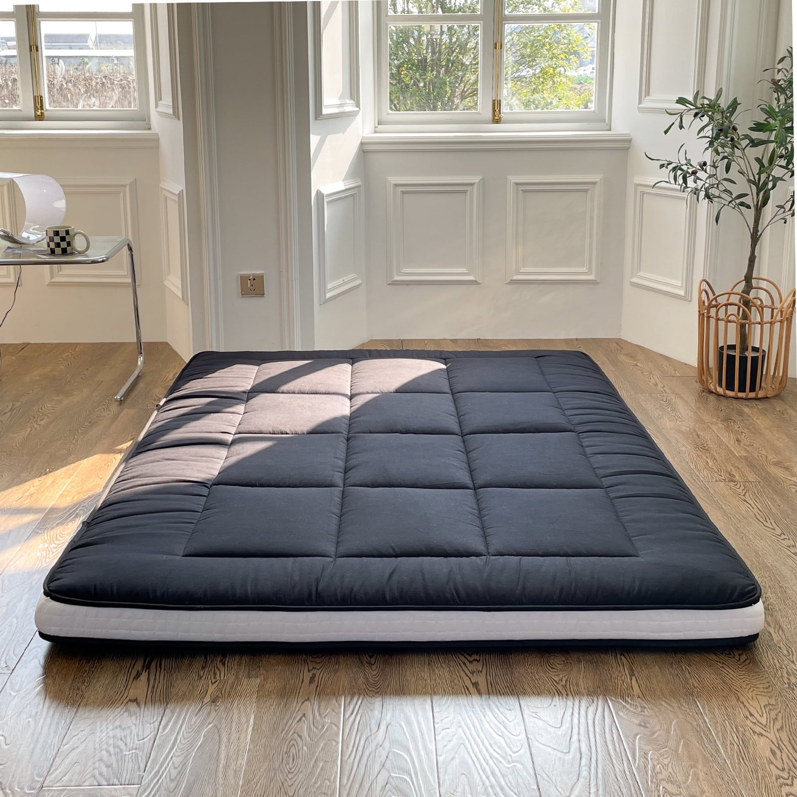 Mattress. Padded Japanese Floor Mattress Quilted Bed Mattress Topper. Extra Thick Folding Sleeping Pad with Bandage and Storage Bag. Twin Size