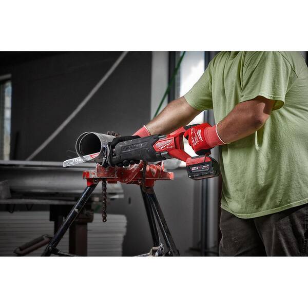 M18 FUEL GEN-2 18-Volt Lithium-Ion Brushless Cordless SAWZALL w/Tower Light. Two 6 Ah HO Batteries