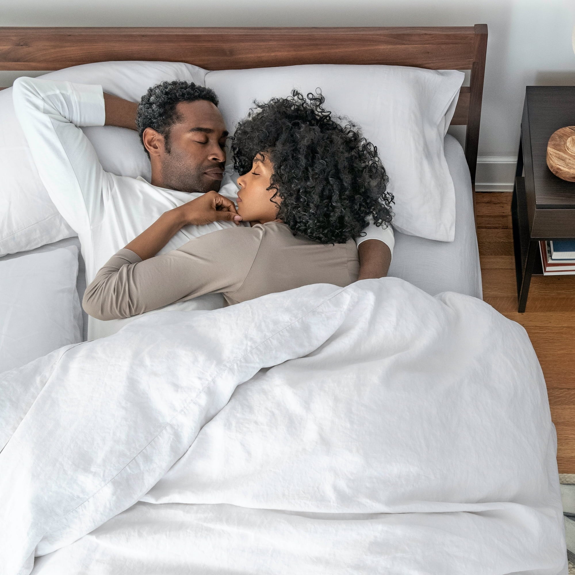 & NEEDLE - Original 9.5 Adaptive Foam Mattress. King