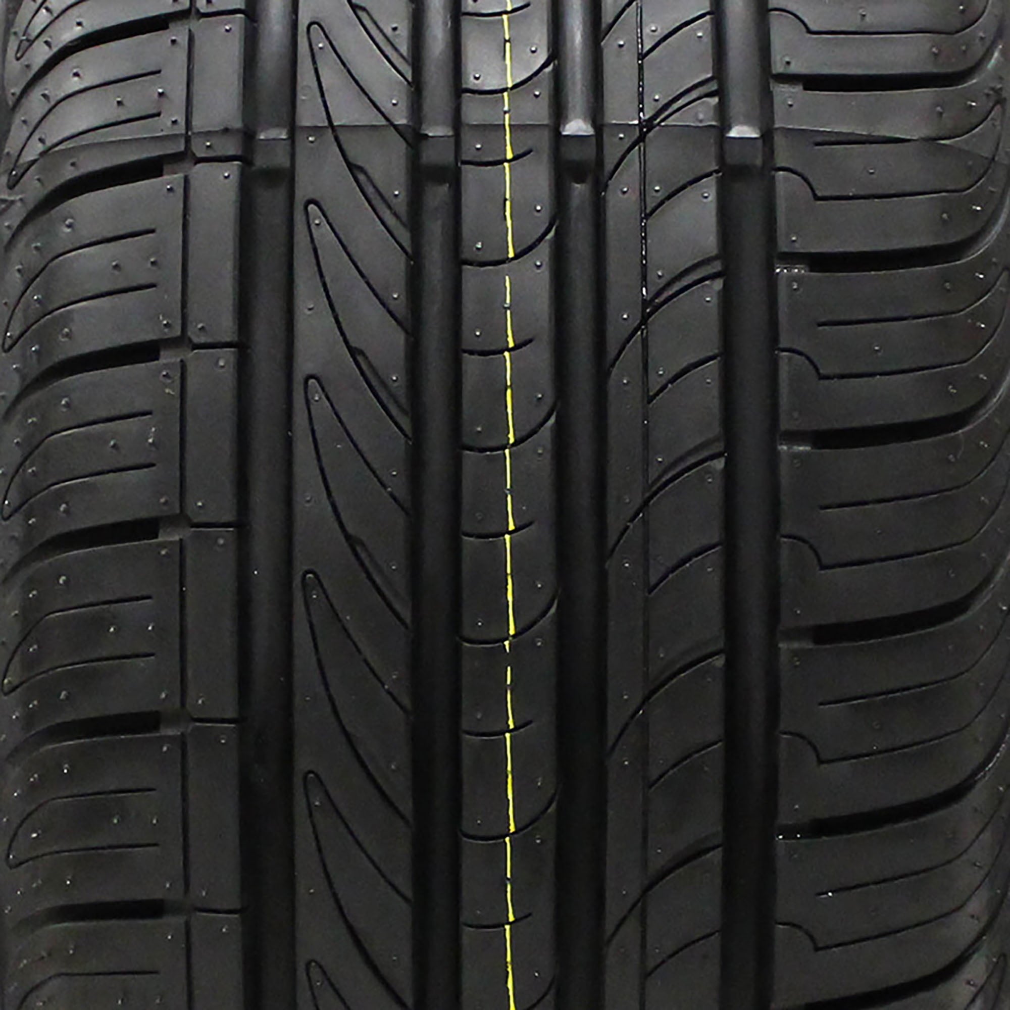 4XS All Season 215/60R16 95V Passenger Tire