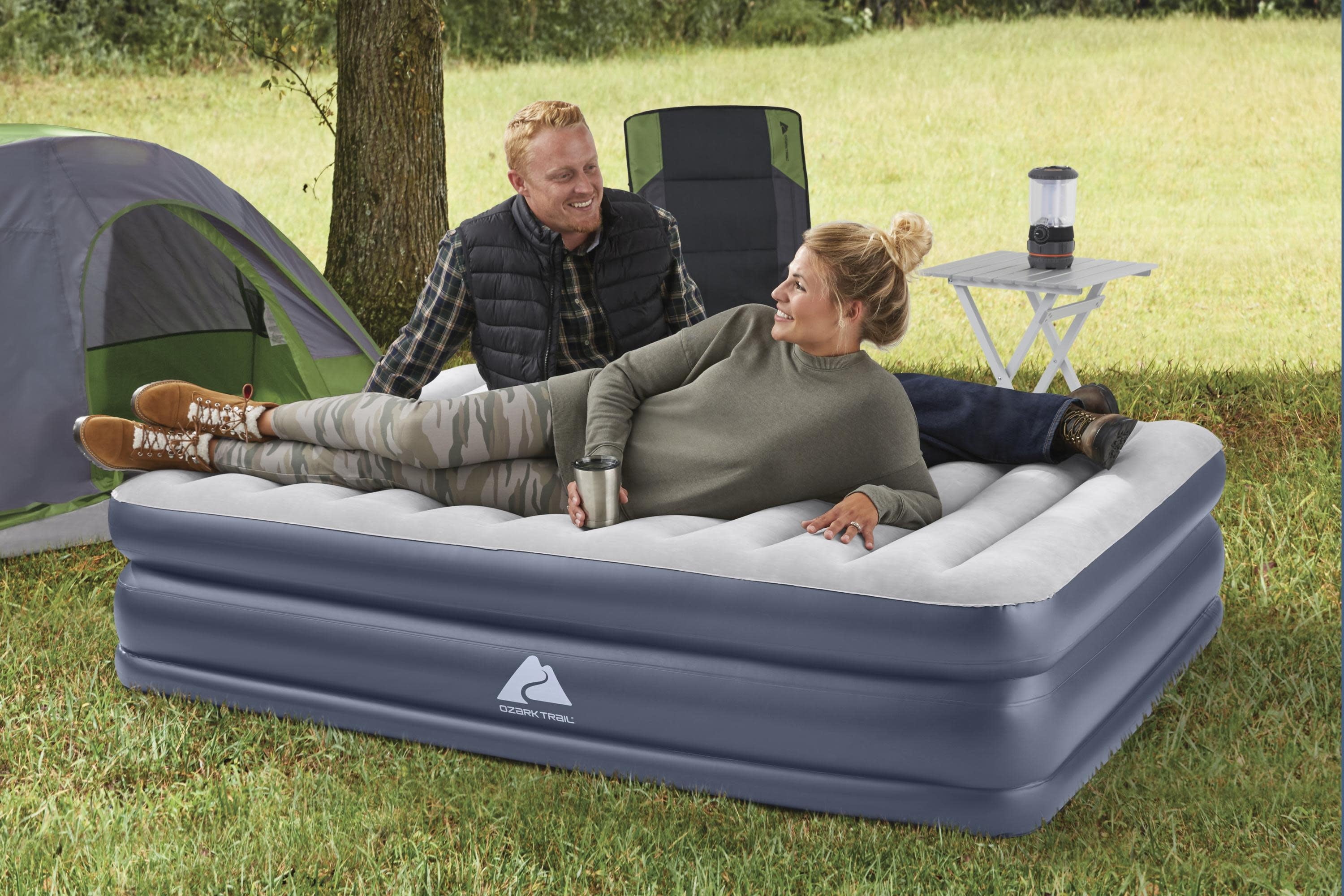 Trail Tritech QuadComfort 18in Air Mattress Antimicrobial Coating with Built-in AC Pump. Queen