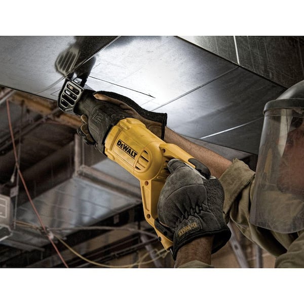 12 Amp Corded Variable Speed Reciprocating Saw