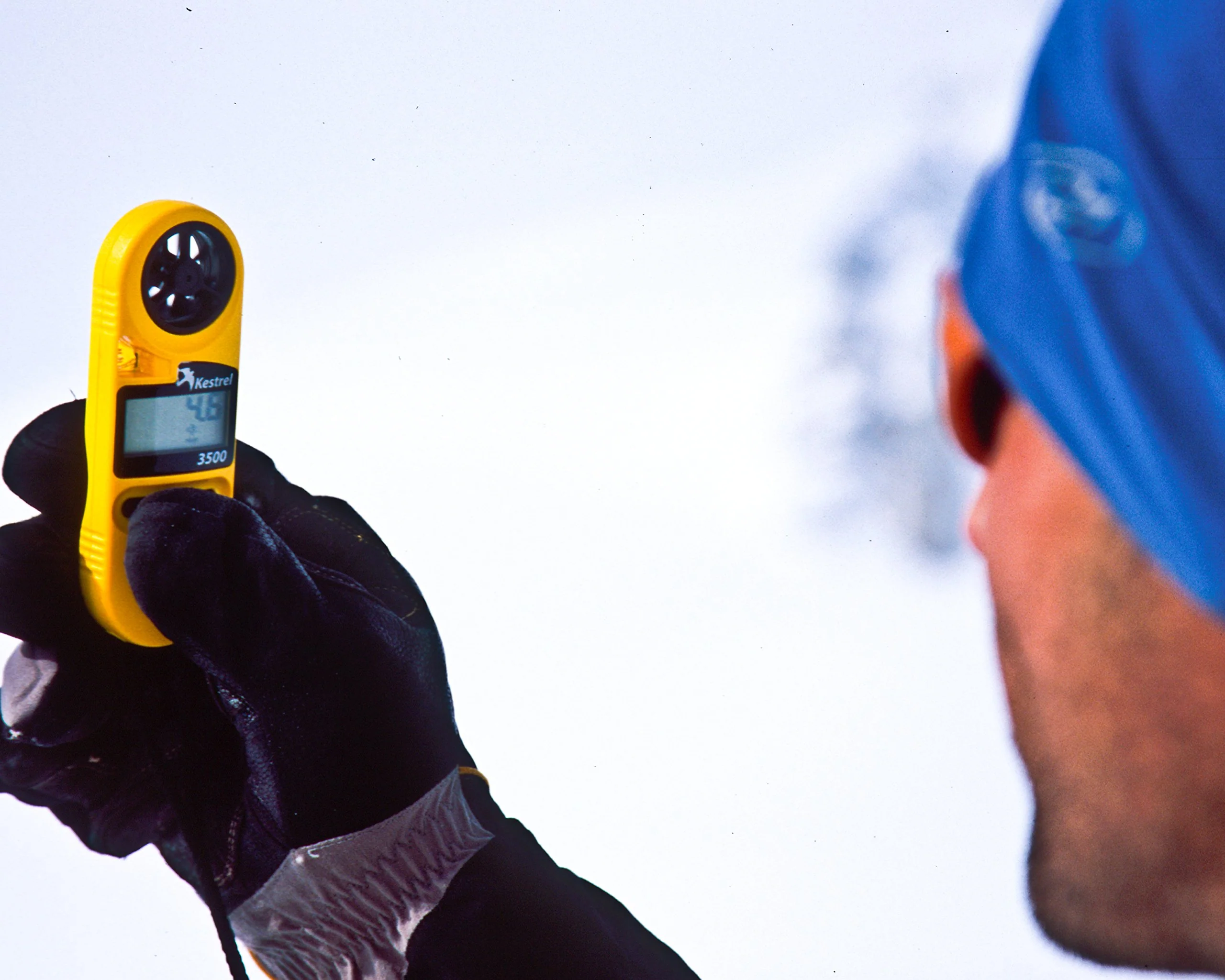 Kestrel 3500 Pocket Weather Meter / Digital Psychrometer Altimeter Anemometer