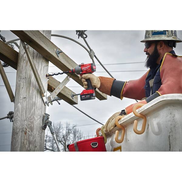 M18 FUEL ONE-KEY 18V Lithium-Ion Brushless Cordless 7/16 in. Hex Impact Wrench Kit with 2 5.0 Ah Batteries Tool Bag