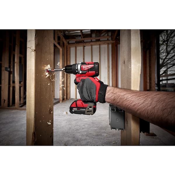 M18 18V Lithium-Ion Brushless Cordless Compact Drill/Impact Combo Kit (2-Tool) W/ (2) 2.0Ah Batteries. Charger & Bag
