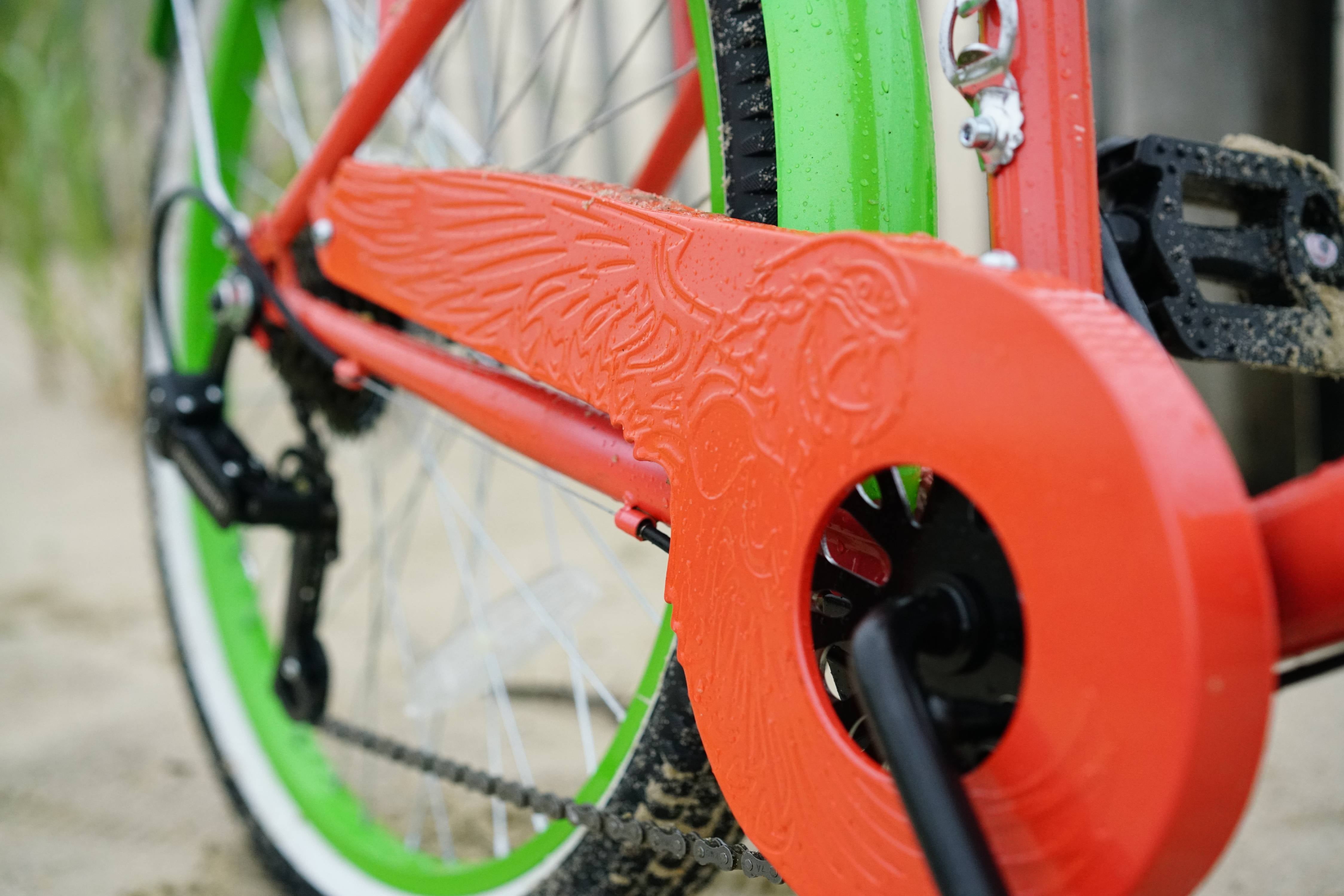 24 Island Life Multi Speed Girl's Bike. Coral/Green