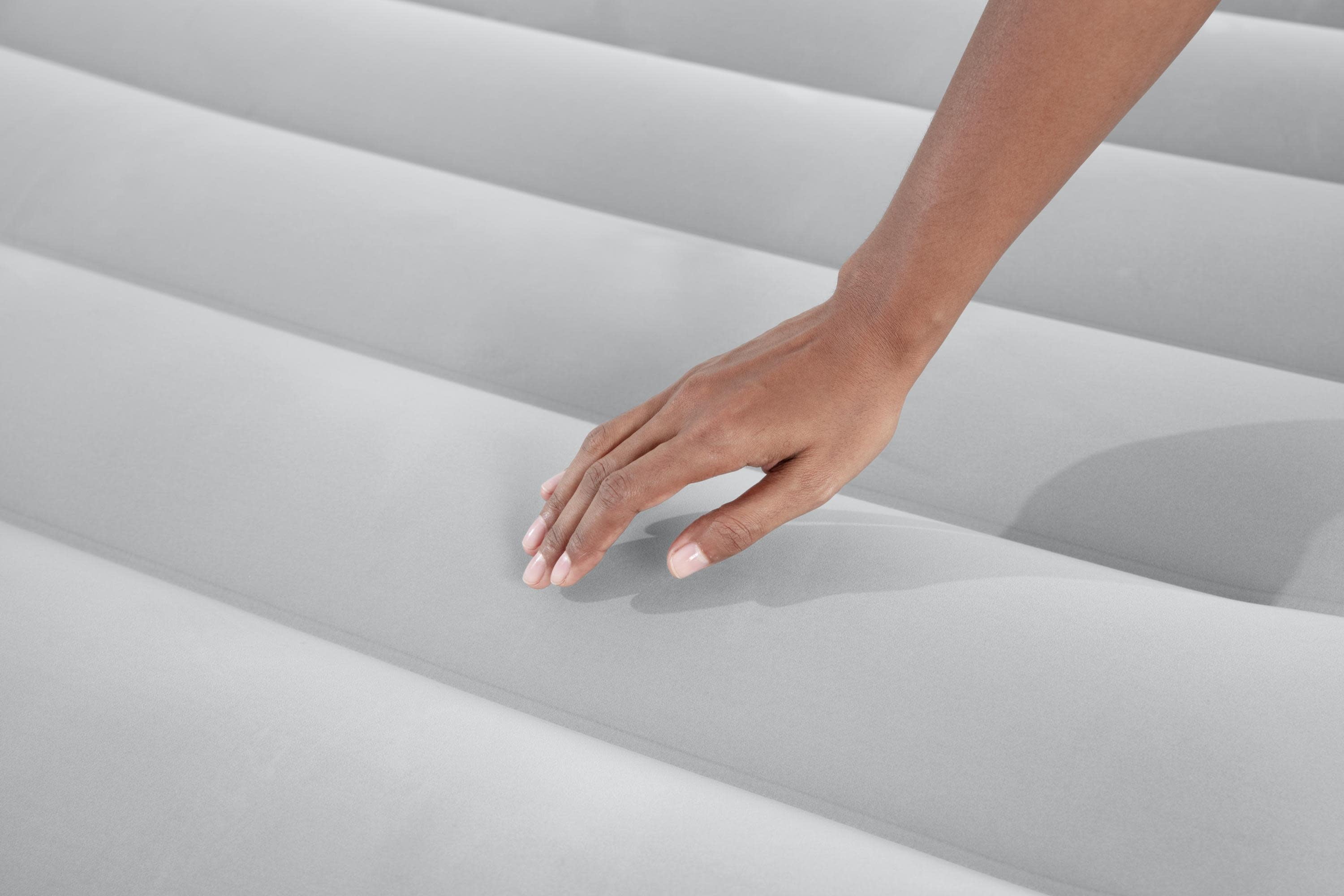 Trail Tritech QuadComfort 18in Air Mattress Antimicrobial Coating with Built-in AC Pump. Queen