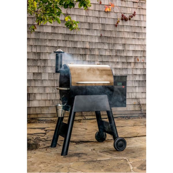 Pro 575 Wifi Pellet Grill and Smoker in Bronze