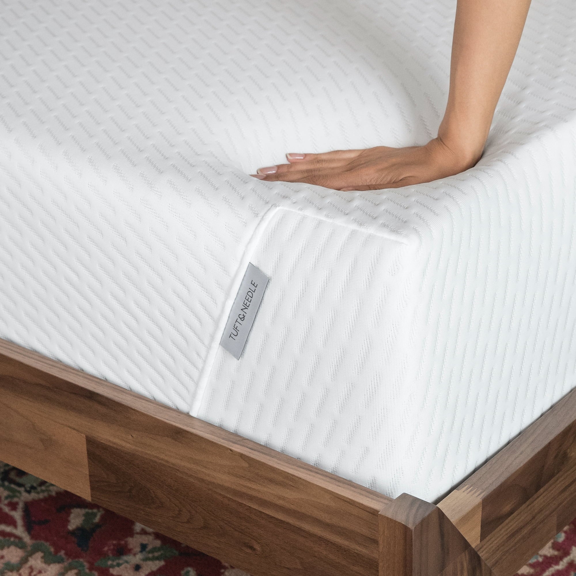 & NEEDLE - Original 9.5 Adaptive Foam Mattress. King