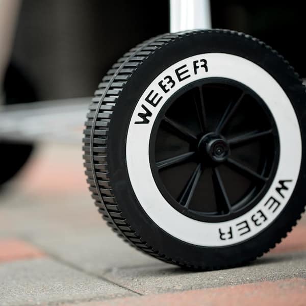 22 in. Original Kettle Premium Charcoal Grill in Black with Built-In Thermometer