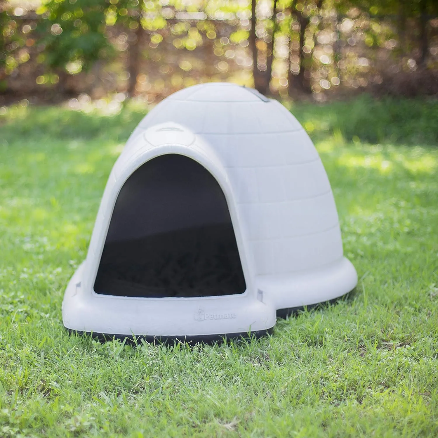 Petmate Indigo Dog House (Igloo Dog House. Made in USA with 90% Recycled Materials. All-Weather Protection Pet Shelter) for XL Dogs -90 to 125 pounds. Made in USA