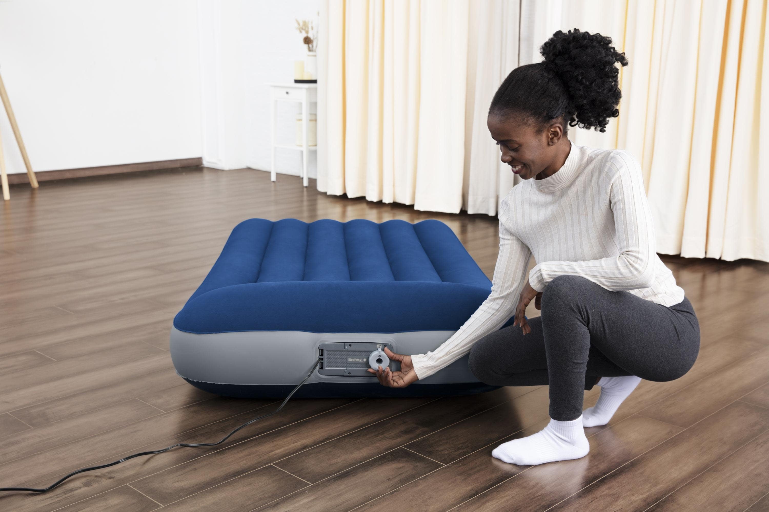 12 Tritech Twin Air Mattress with Built-in Pump