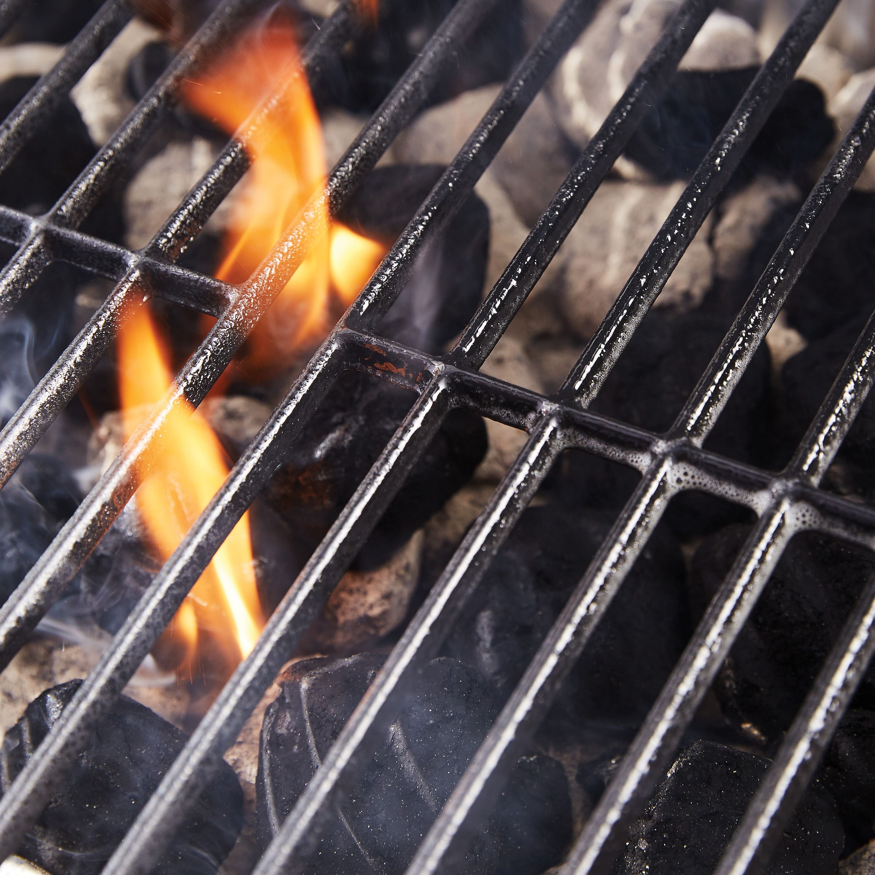 Grill Heavy Duty 24-Inch Charcoal Grill. Black