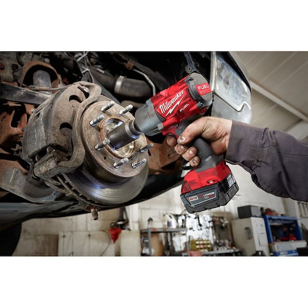 M18 FUEL 18V Lithium-Ion Brushless Cordless 1/2 in. Impact Wrench with Friction Ring (2-Tool)
