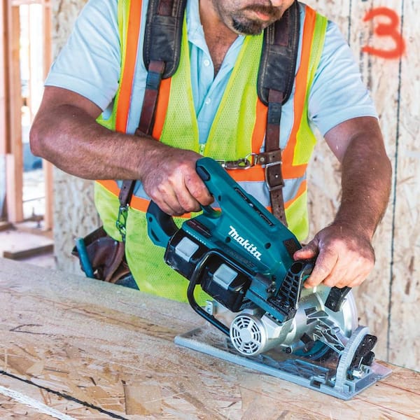 18V X2 LXT Lithium-Ion (36V) Brushless Cordless Rear Handle 7-1/4 in. Circular Saw w/BONUS 5.0Ah Battery 2 Pack