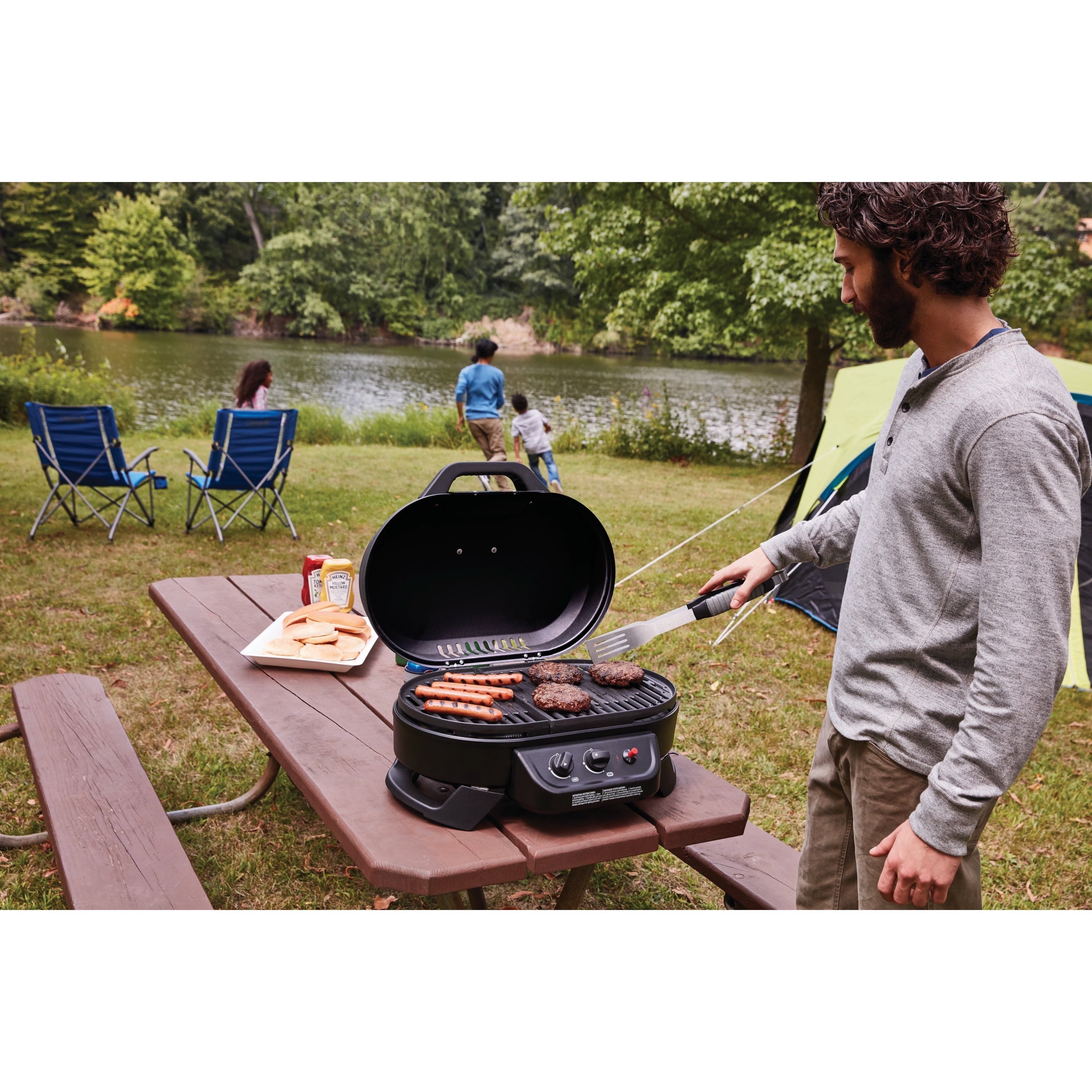 225 Tabletop Propane Gas Grill. Black