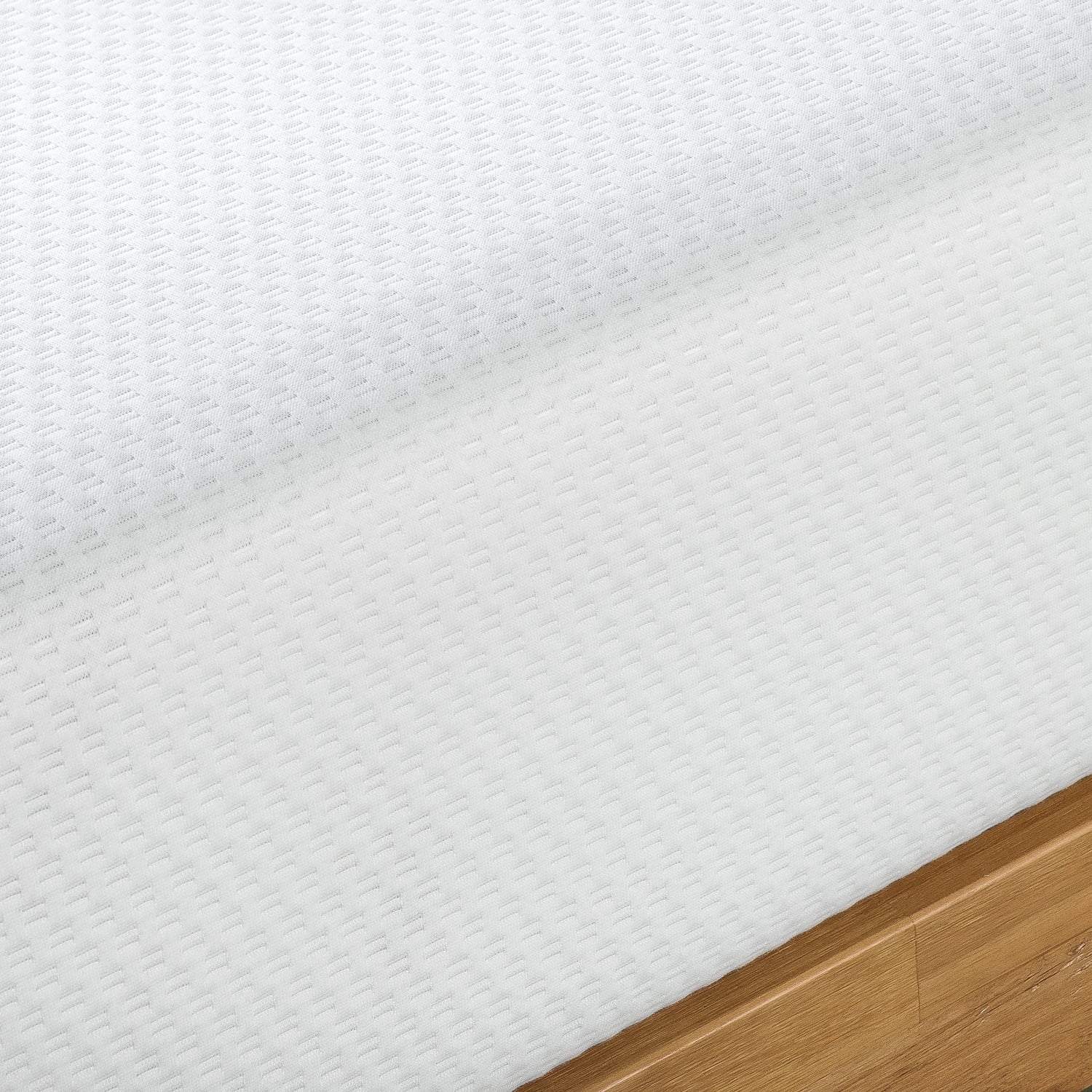 Sensations by Zinus 8 Comfort Memory Foam Mattress. Queen