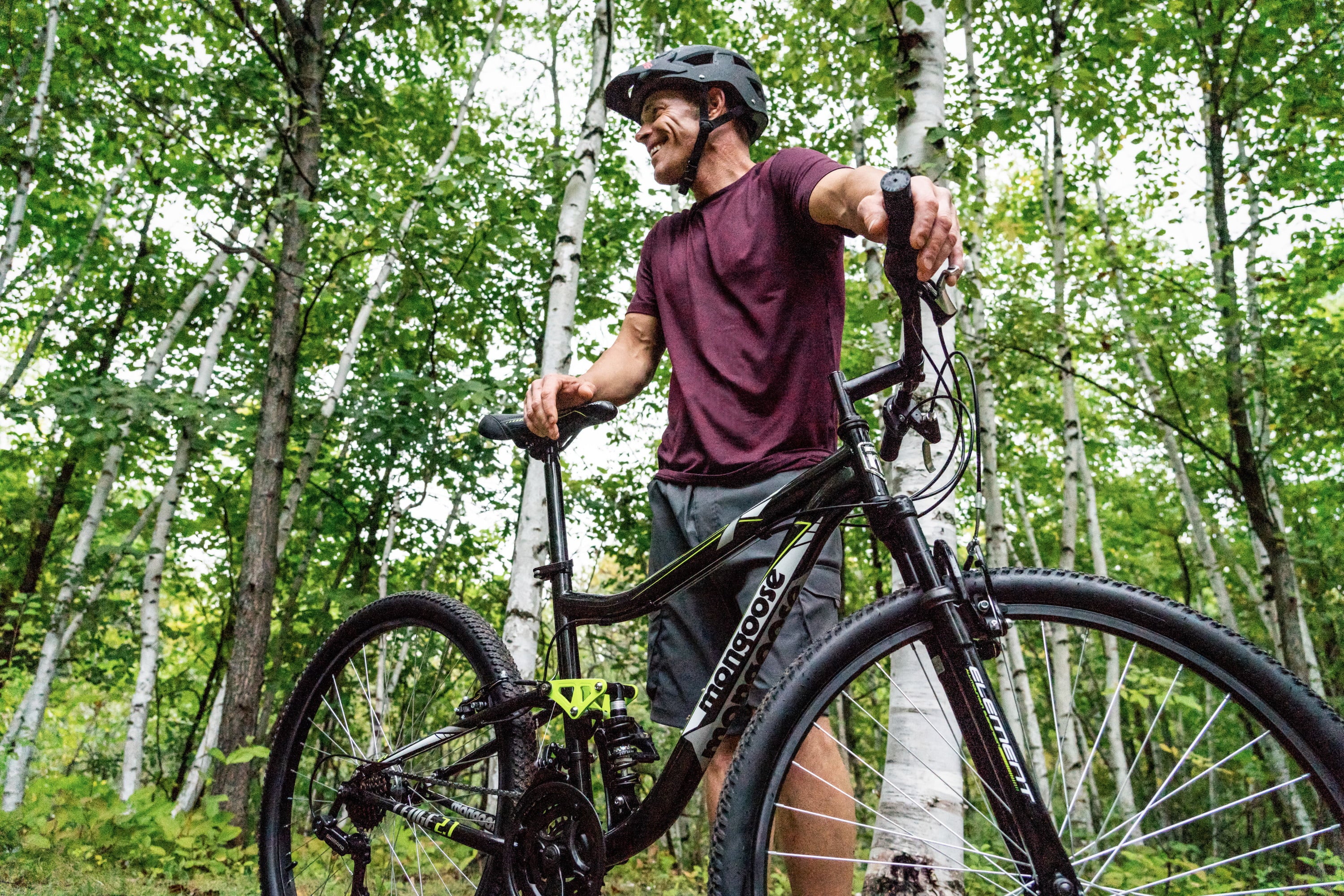 Ledge 2.1 Mountain Bike. 27.5 wheels. 21 speeds. mens frame. Black