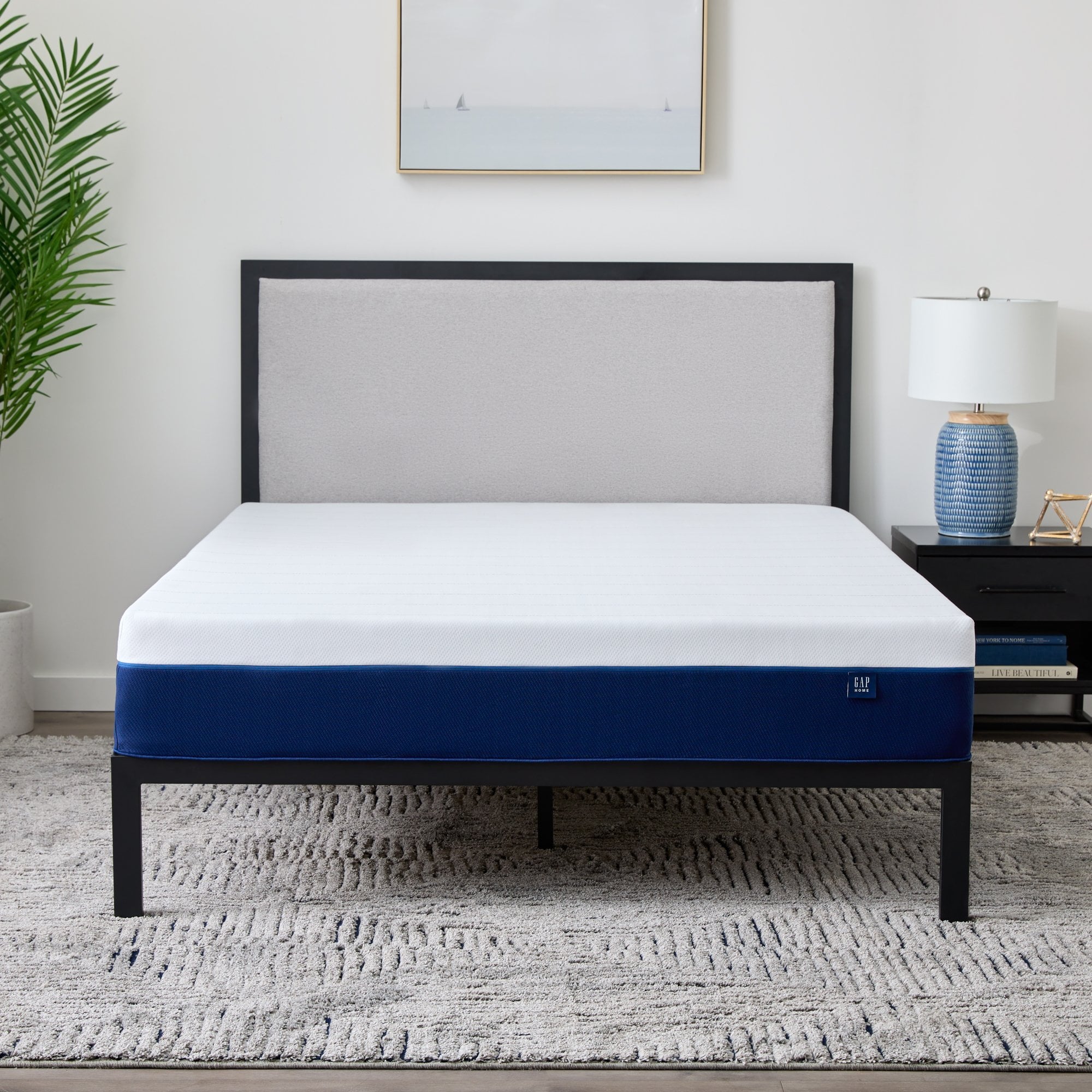 Home 10�� Hybrid of Gel Memory Foam and Pocket Coils Mattress. Queen