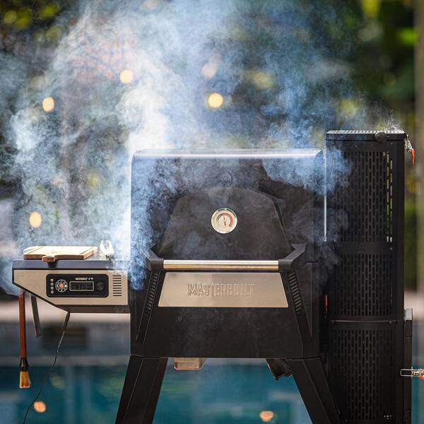 Gravity Series? 560 Digital WiFi Charcoal Grill and Smoker in Black