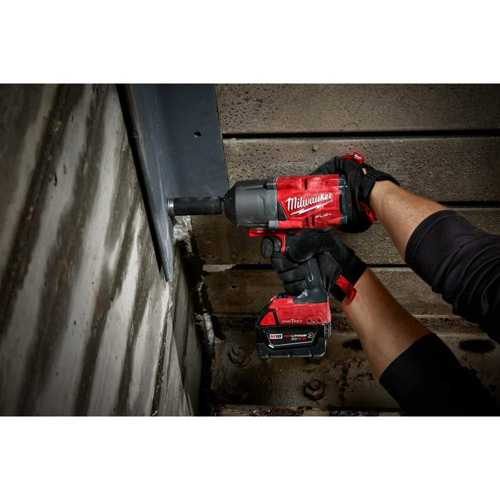 Milwaukee 2864-20 M18 FUEL 18V 3/4-Inch Friction Ring Impact Wrench - Bare Tool