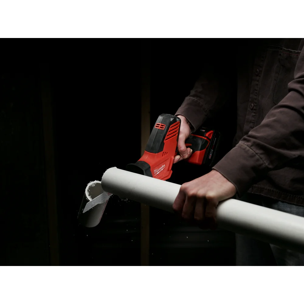 Milwaukee 2695-24POK M18 18V 4-Tool Combo Kit w/Grinder. Multi-Tool. and PACKOUT