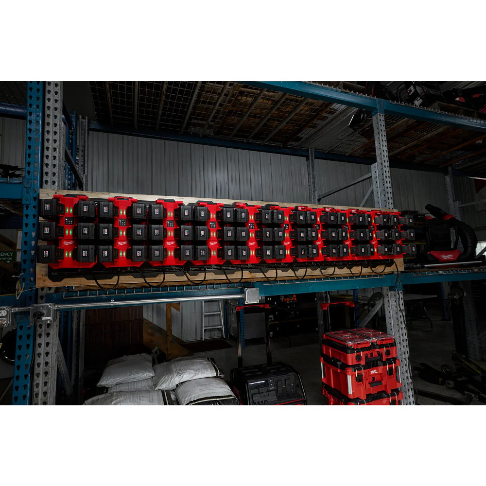 Milwaukee 48-59-1817 M18 18V Six Bay Daisy Chain Rapid Charger