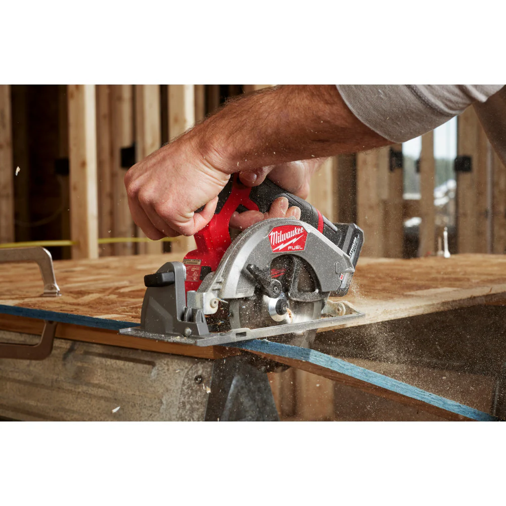 Milwaukee 2521-20 M12 FUEL 12V 5-3/8 Cordless Circular Saw - Bare Tool