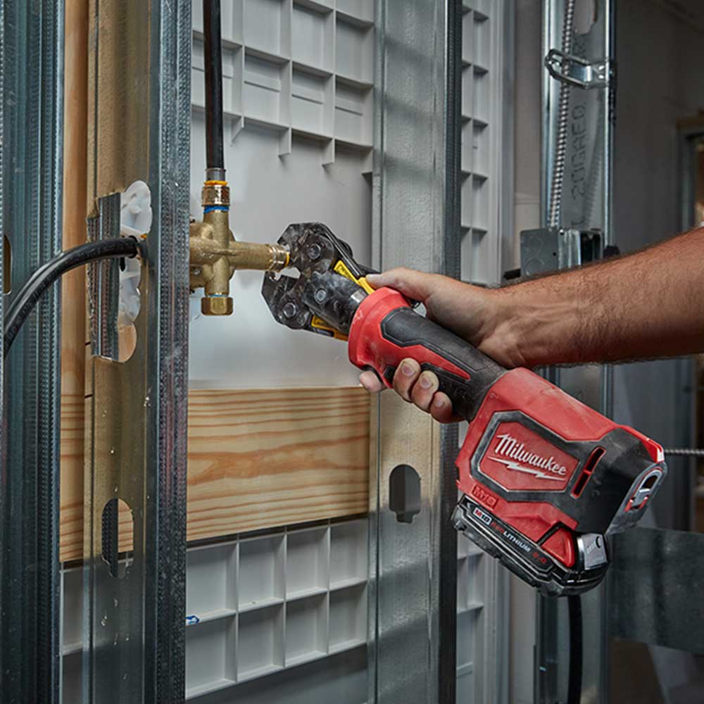 Milwaukee 2674-82P M18 18V 2.0 Ah Short Throw Press Tool Kit - Reconditioned