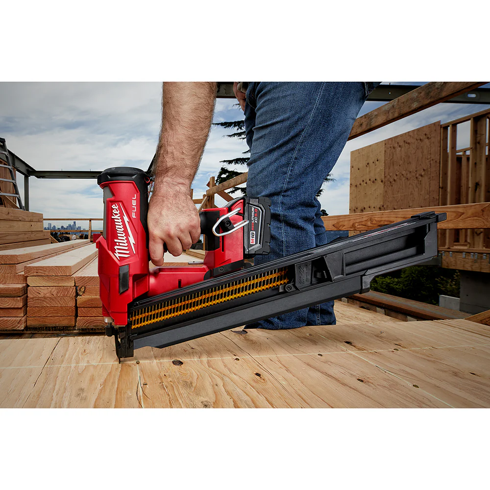 Milwaukee 48-08-2744 M18 FUEL 21 Degree Framing Nailer Extended Magazine