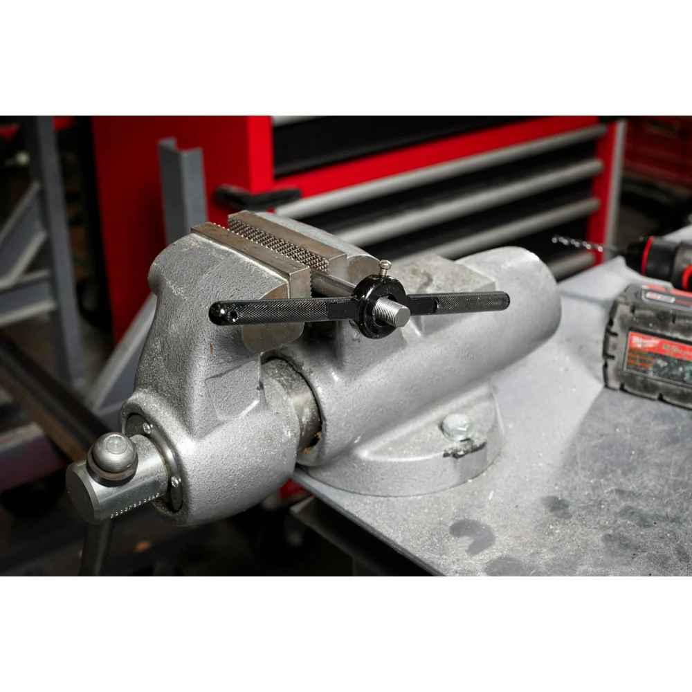 Milwaukee 49-22-5600 Heavy Duty SAE Tap and Die Set - 17 PC