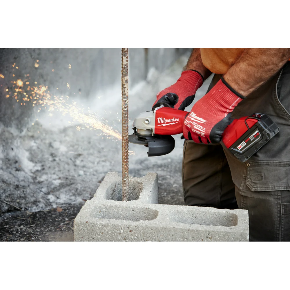 Milwaukee 2686-20SK M18 18V 4-1/2 / 5 Cordless Grinder w/ 5AH Battery/Charger