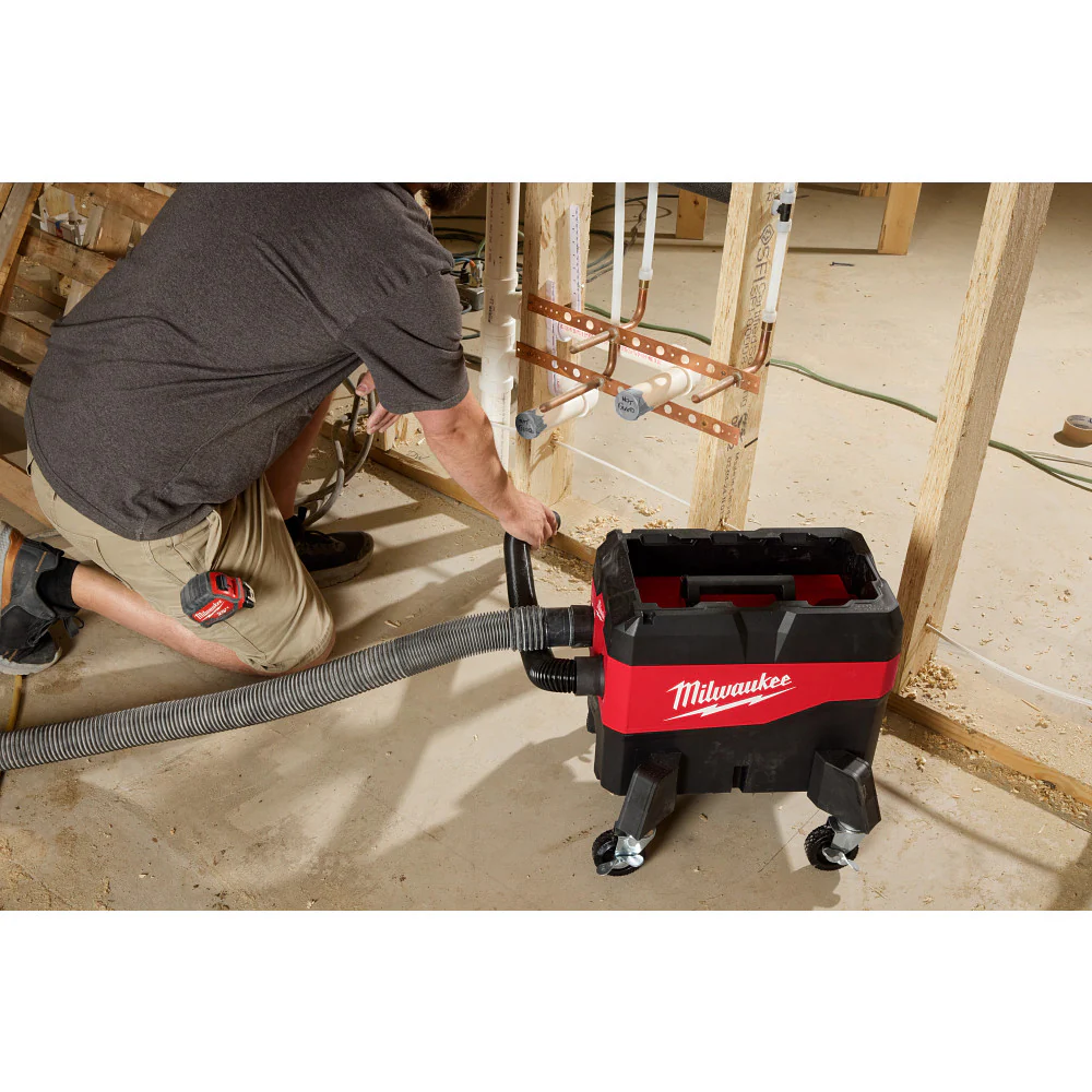 Milwaukee 0920-20DS M18 FUEL 9 Gallon Wet/Dry Vacuum w/ Debris Separator