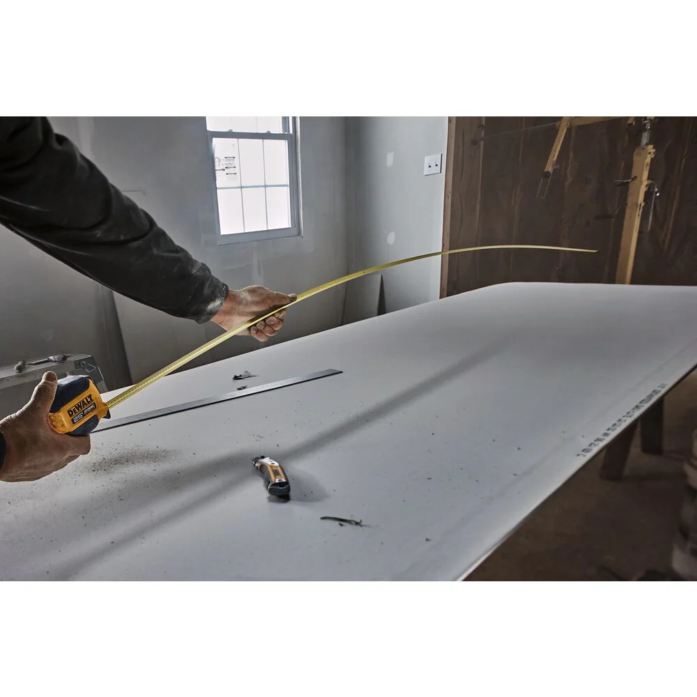 DeWALT DWHT38125S 25' x 1.125 ATOMIC COMPACT SERIES Tape Measure