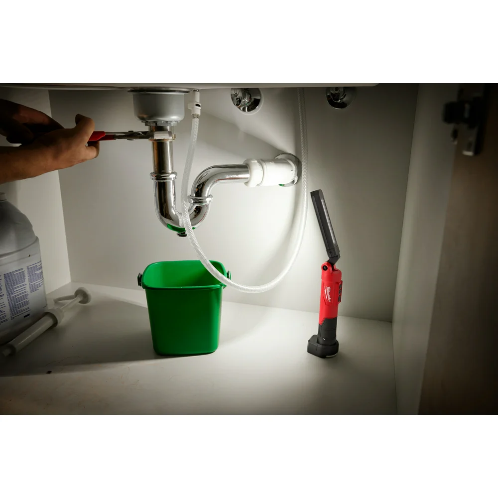 Milwaukee 2128-21 REDLITHIUM USB 550 Lumen Cordless Stick Light w/ Magnet