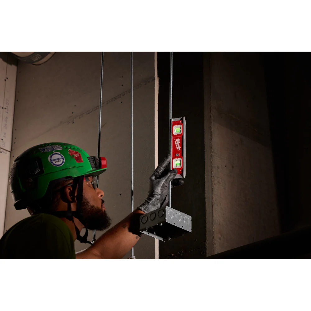 Milwaukee 48-22-5105 9 Durable High Contrast Torpedo Level w/ Lighted Vials