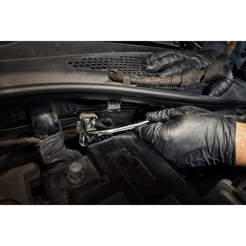 Milwaukee 48-22-9036 3/8 Drive 5 Ratchet Chrome Plated w/ Stubby Handle