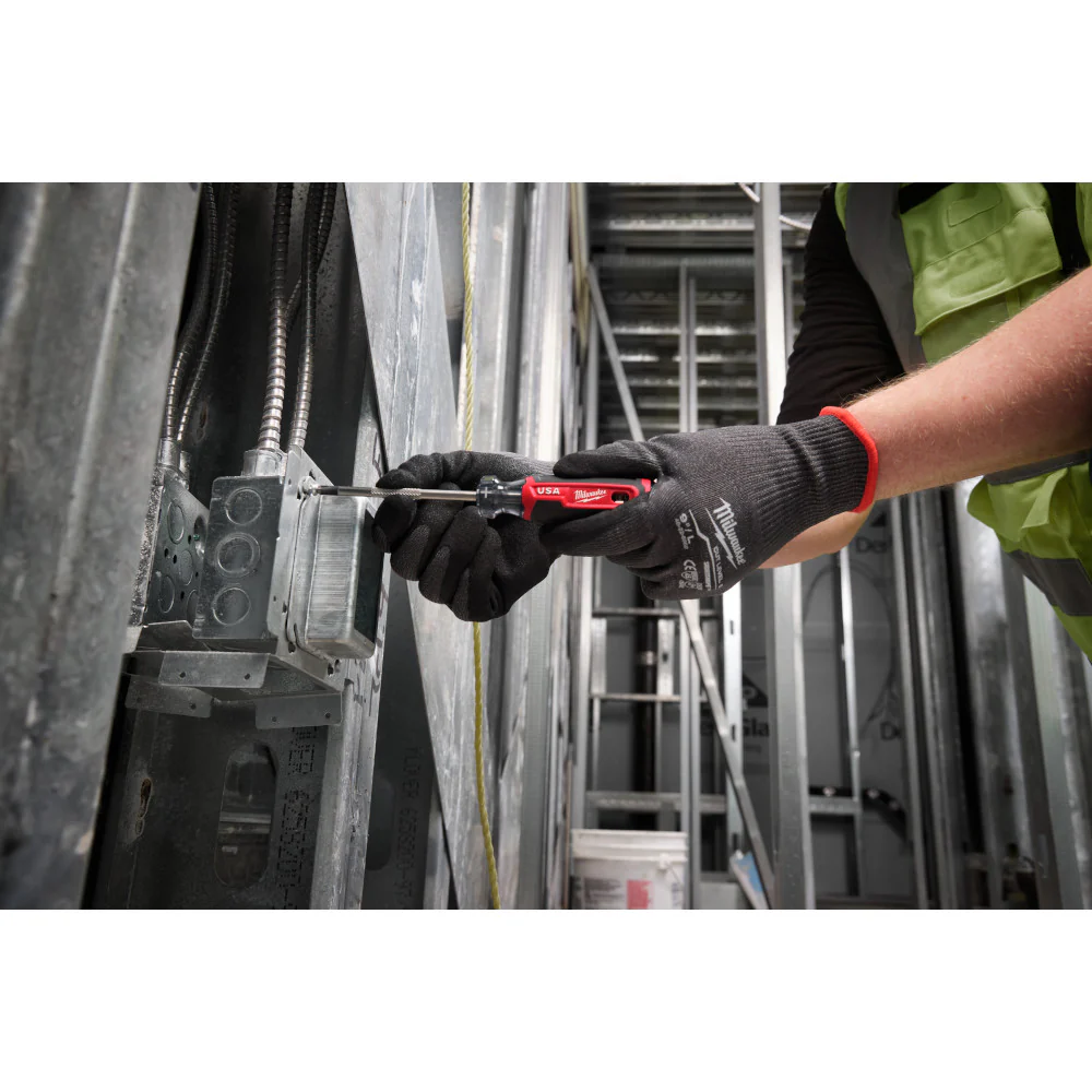 Milwaukee MT202 #2 4 Cushion Grip Phillips Screwdriver - Made In USA