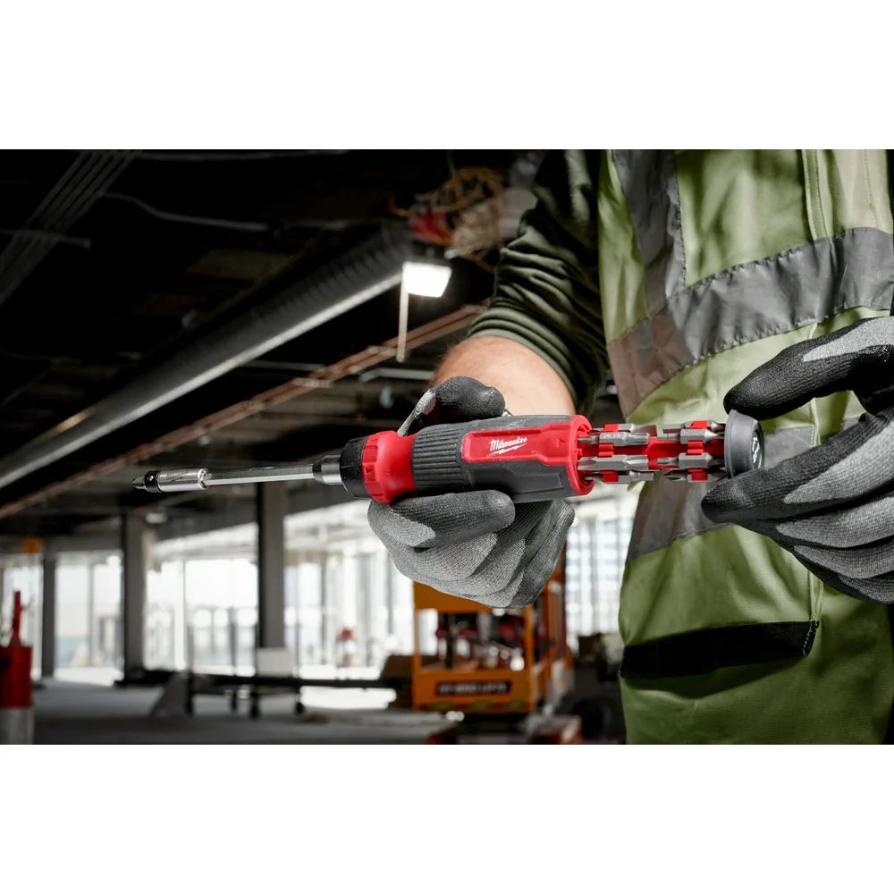Milwaukee 48-22-2904 27-in-1 Versatile Ratcheting Multi-Bit Screwdriver