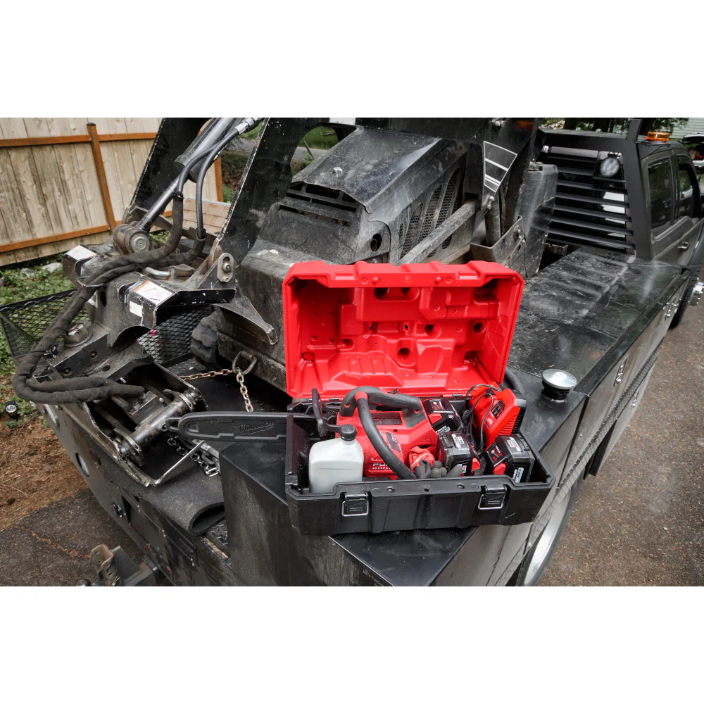 Milwaukee 2826-20TC M18 FUEL 18V 14 Cordless Top Handle Chainsaw w/ Case