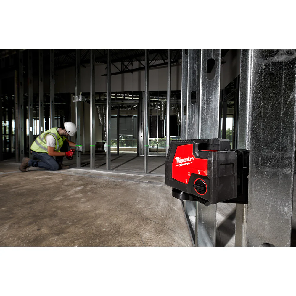 Milwaukee 3521-21TP USB Rechargeable Green Cross Line Laser w/ Tri-pod