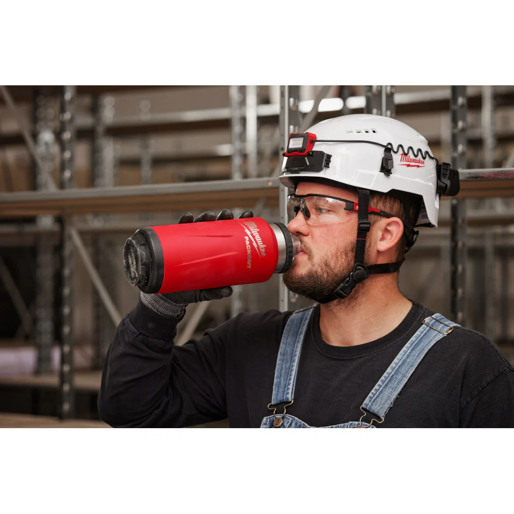 Milwaukee 48-22-8397R PACKOUT 36oz Red Insulated Bottle with Chug Lid
