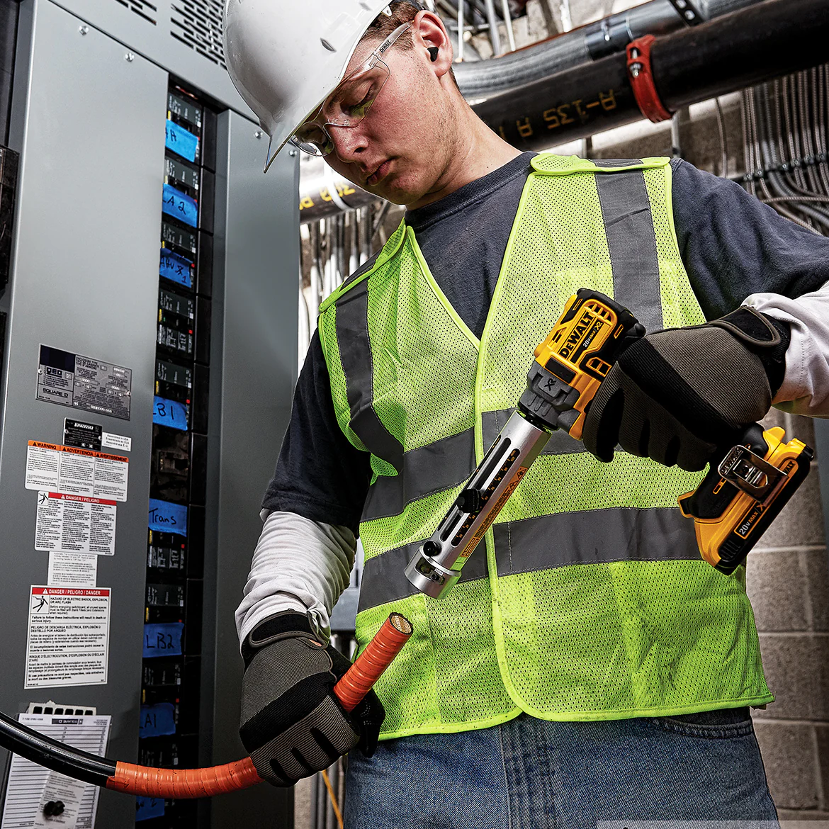 DeWALT DCE151TD1 20V Adjustable Depth Gauge Cordless Cable Stripper Kit