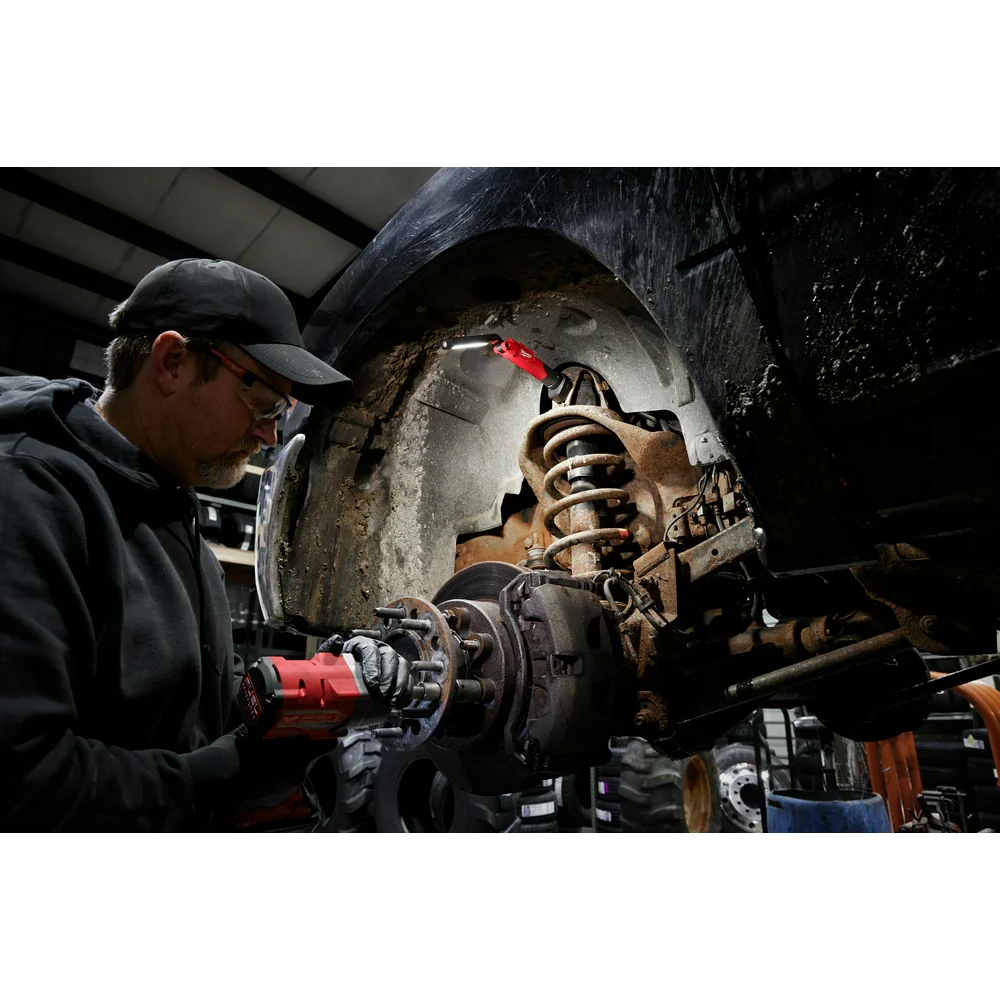 Milwaukee 2128-22 REDLITHIUM USB Stick Light w/ Magnet & Charging Dock