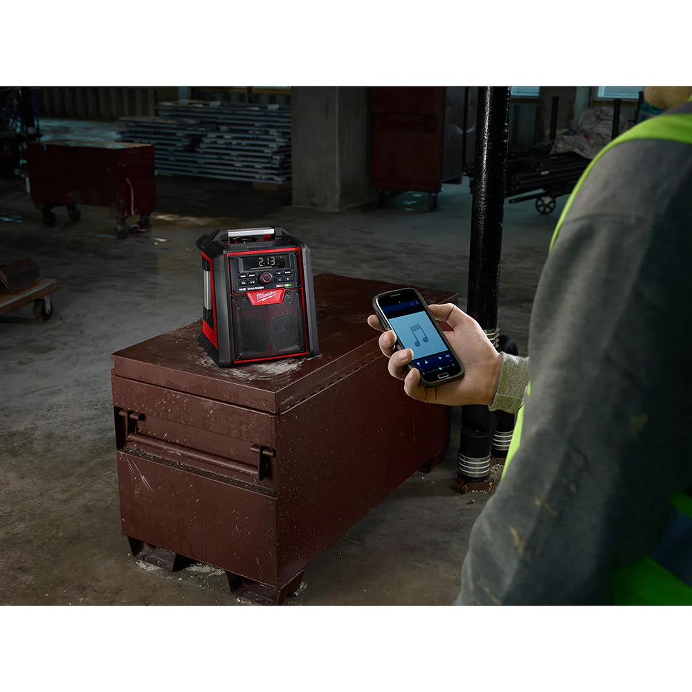 Milwaukee 2792-20 M18 18V Jobsite Bluetooth Radio/Charger - Bare Tool