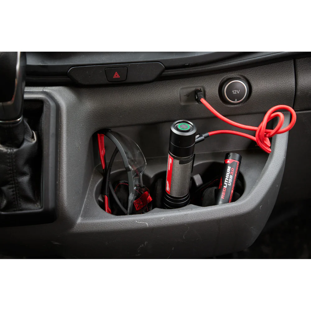 Milwaukee 2162-21 REDLITHIUM USB 2.000 Lumen Cordless Slide Focus Flashlight