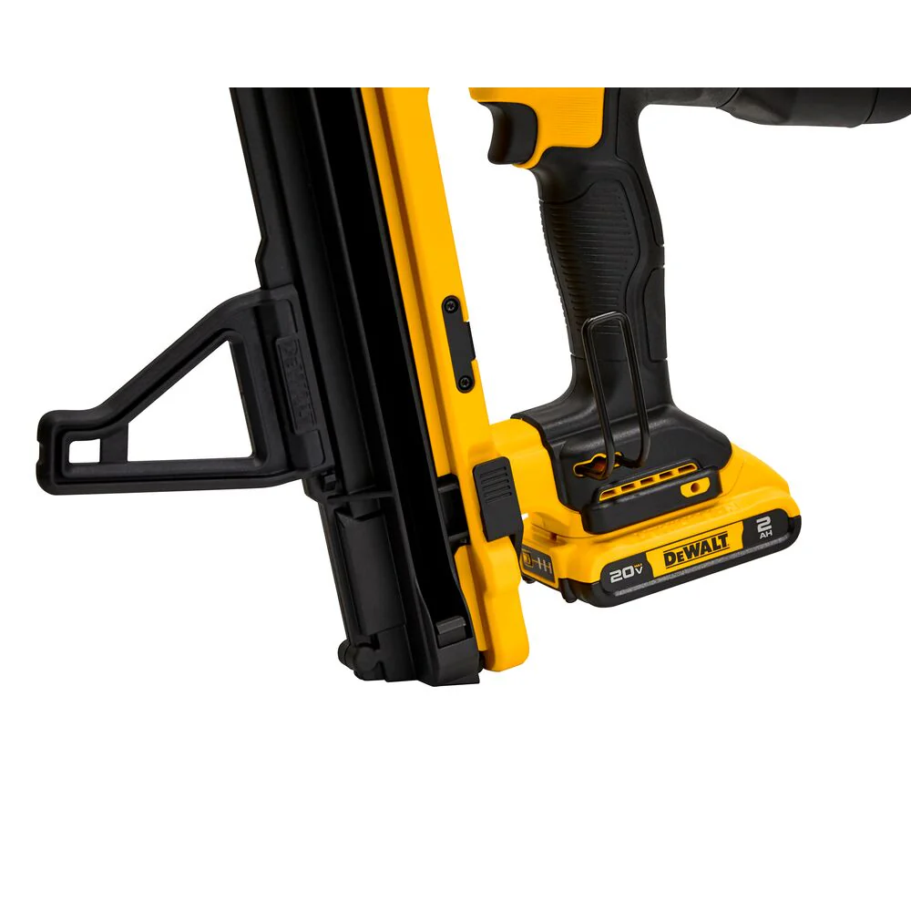 Dewalt DGN845D1 20V MAX XR Trak It C6 Gas Nailer Kit